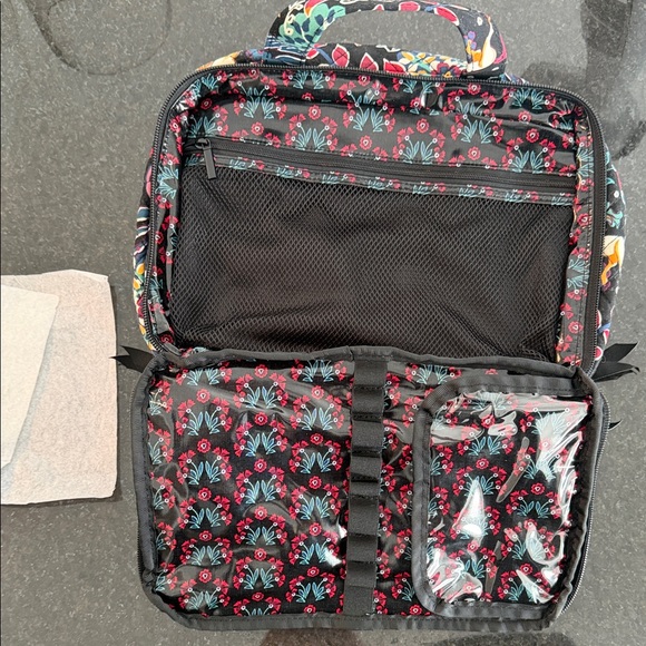 Vera Bradley cosmetic bag - Picture 5 of 7